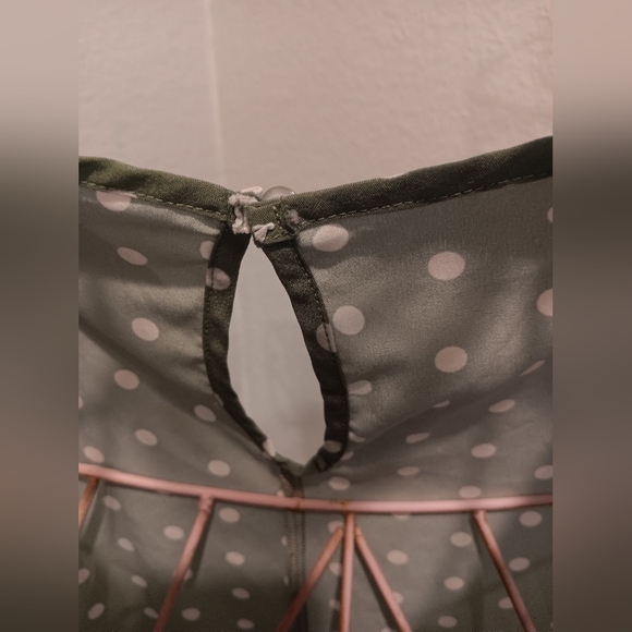 Polka Dot Sleeveless Green Dress - Picture 4 of 6